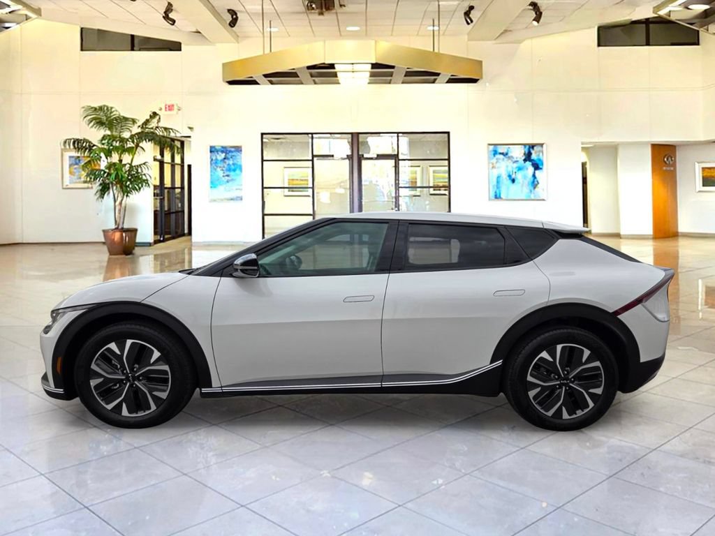 Used 2024 Kia EV6 Light RWD image 8
