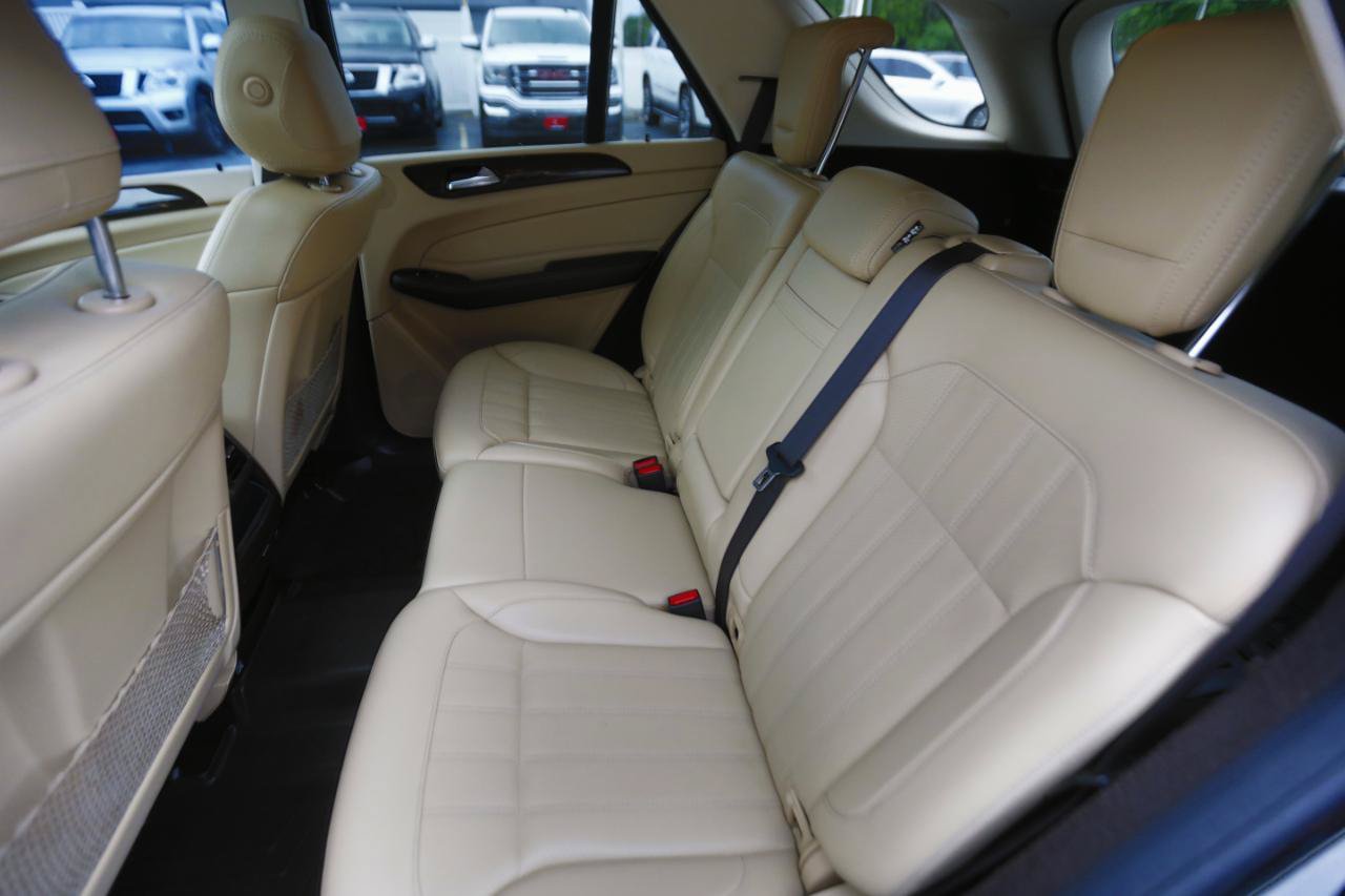 Used 2019 Mercedes-Benz GLE 400 4MATIC w/ Premium 1 Package image 11