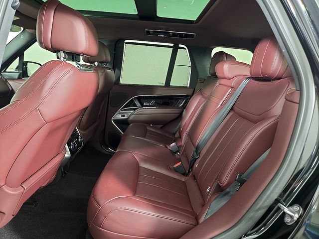 Certified 2024 Land Rover Range Rover SE AWD/4WD image 8