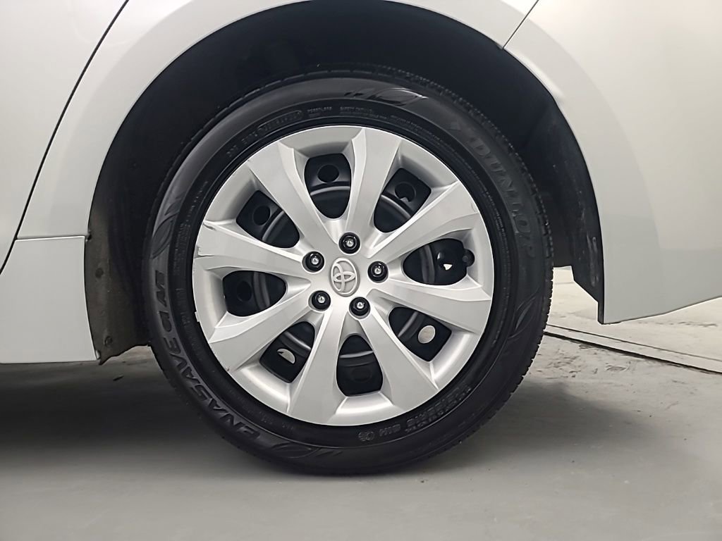 Used 2025 Toyota Corolla LE image 10