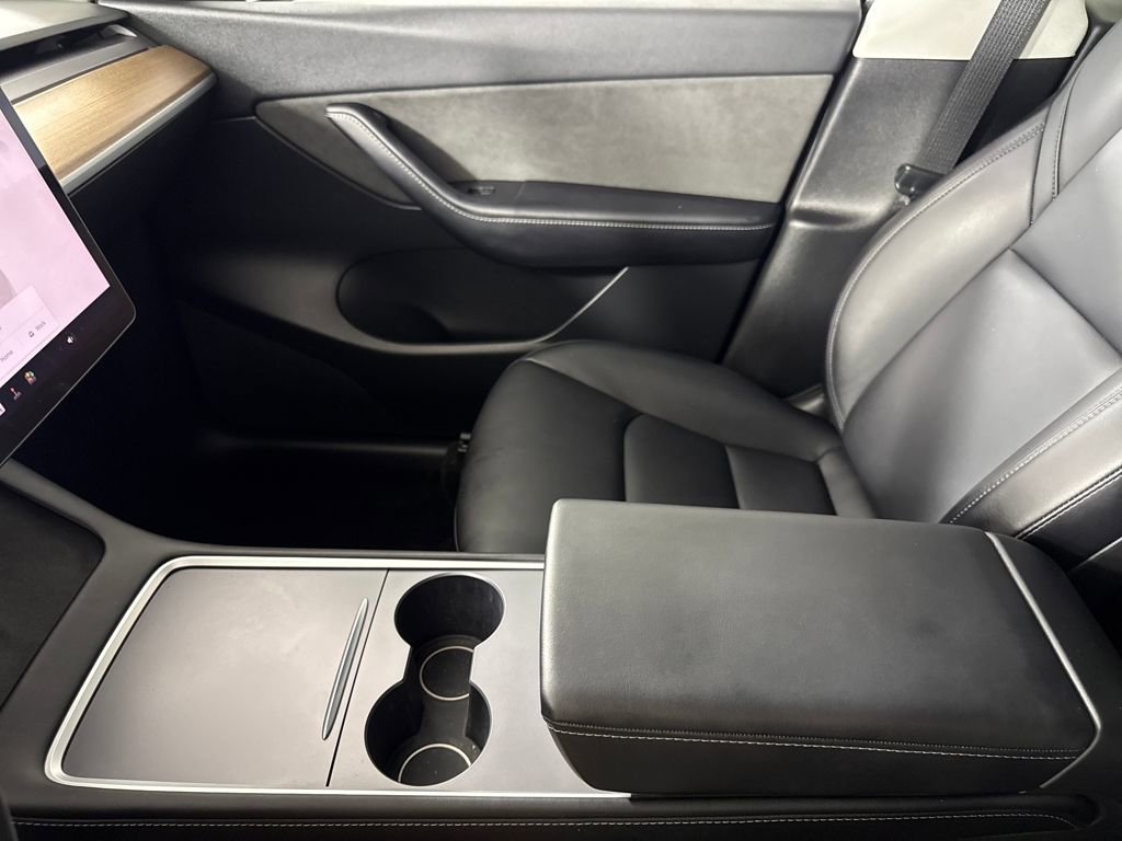 Used 2022 Tesla Model Y Performance image 19