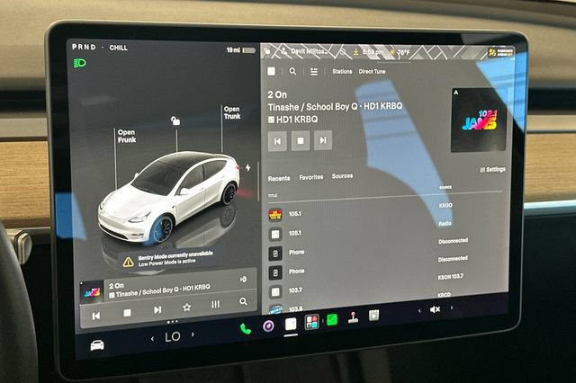 Used 2022 Tesla Model Y Performance AWD/4WD image 21
