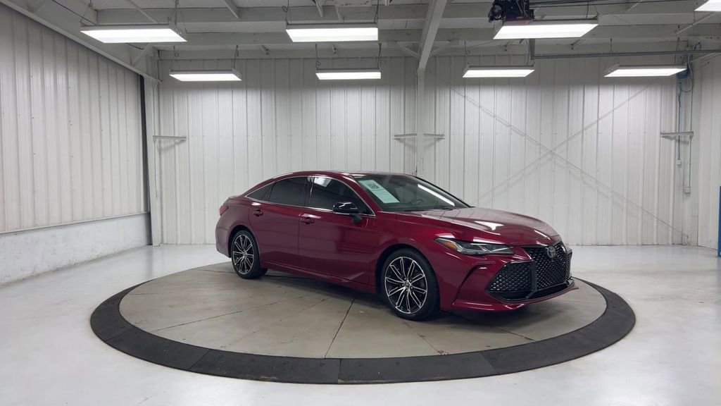 Used 2019 Toyota Avalon Touring w/ Advanced Safety Package FWD image 2