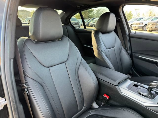 Used 2021 BMW 330i xDrive Sedan w/ M Sport Package image 19