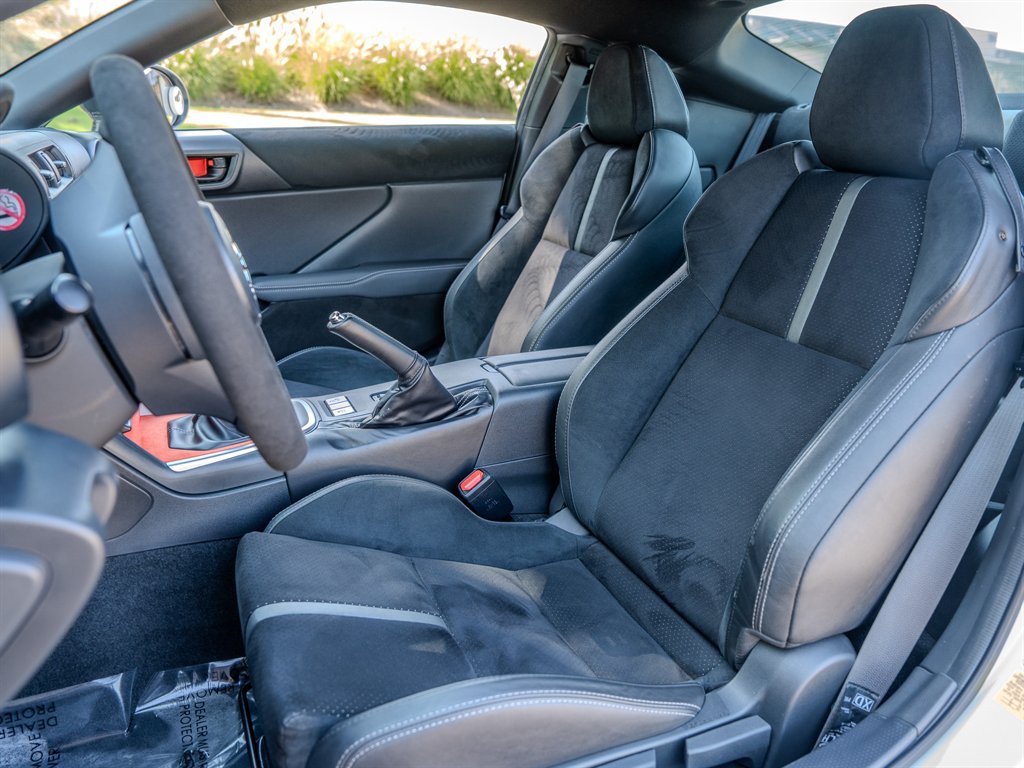 Used 2024 Toyota GR86 Premium RWD image 27