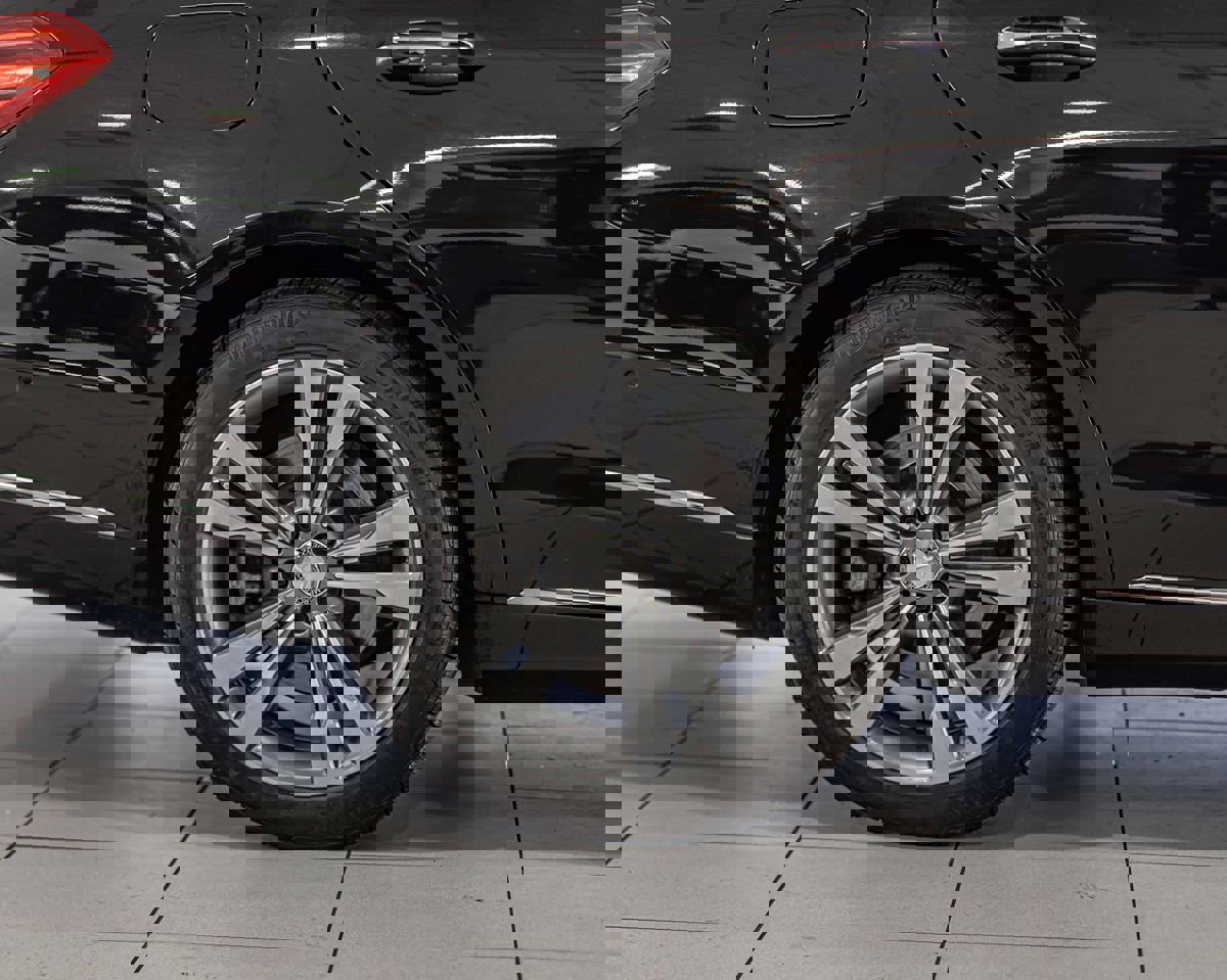 Used 2017 Mercedes-Benz S 550e Sedan w/ Premium Package image 12