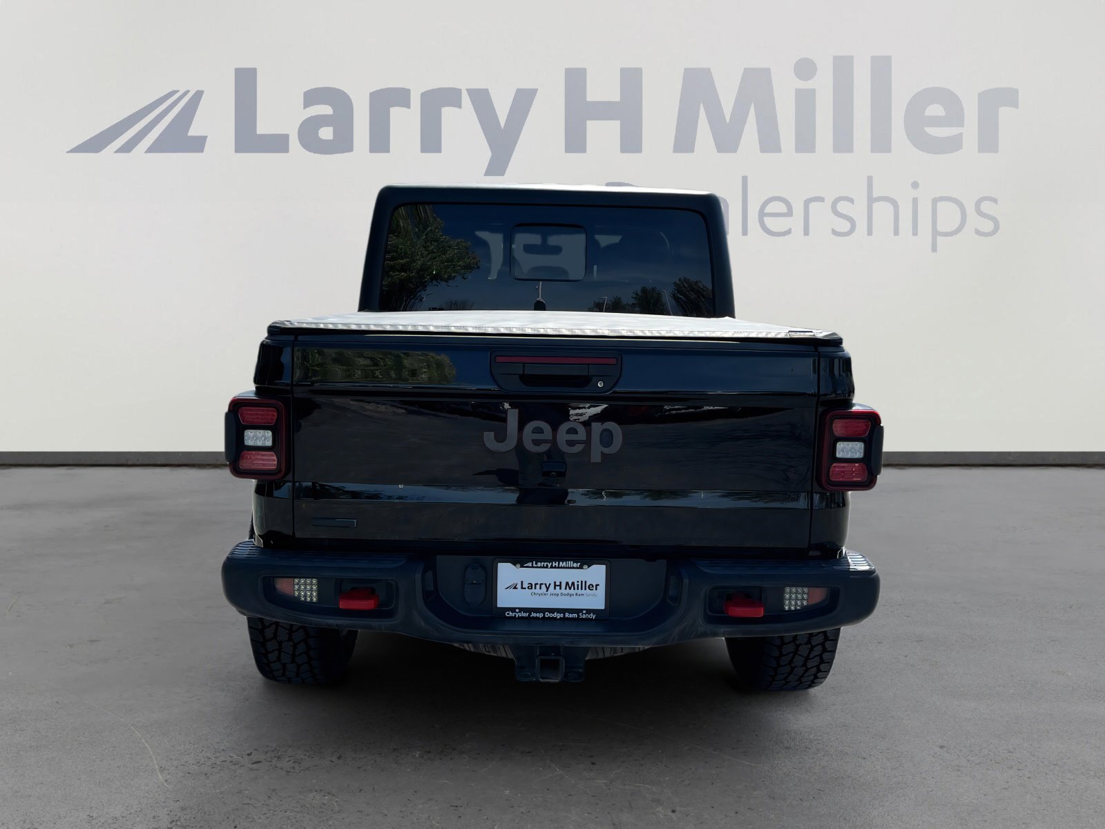 Used 2022 Jeep Gladiator Rubicon w/ LED Lighting Group image 4