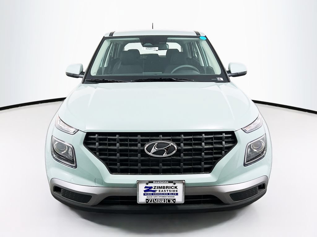 New 2026 Hyundai Venue SE FWD image 2
