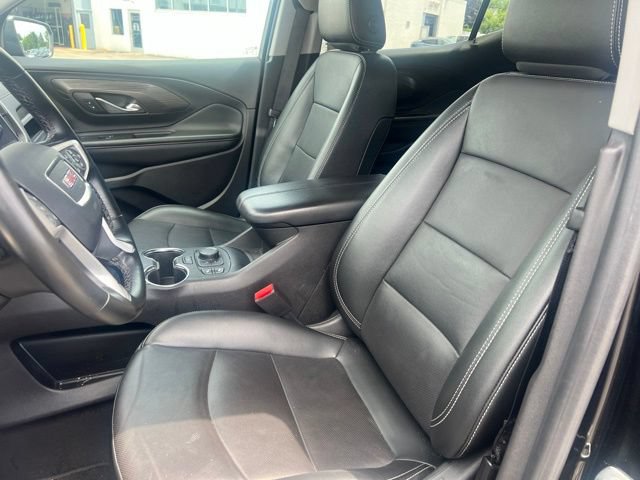 Used 2024 GMC Terrain SLT w/ Tech Package AWD/4WD image 21