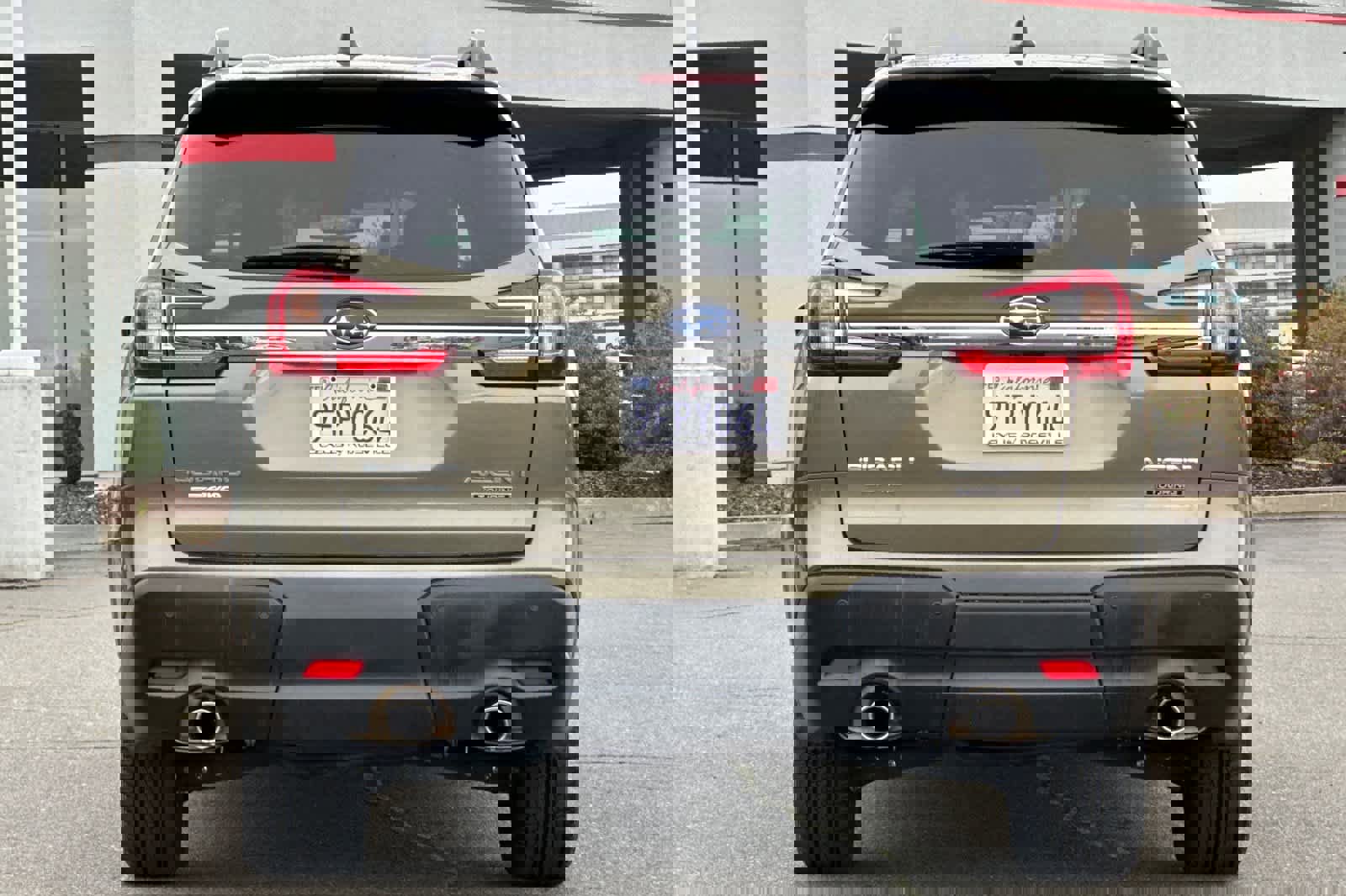 Used 2023 Subaru Ascent Touring image 8