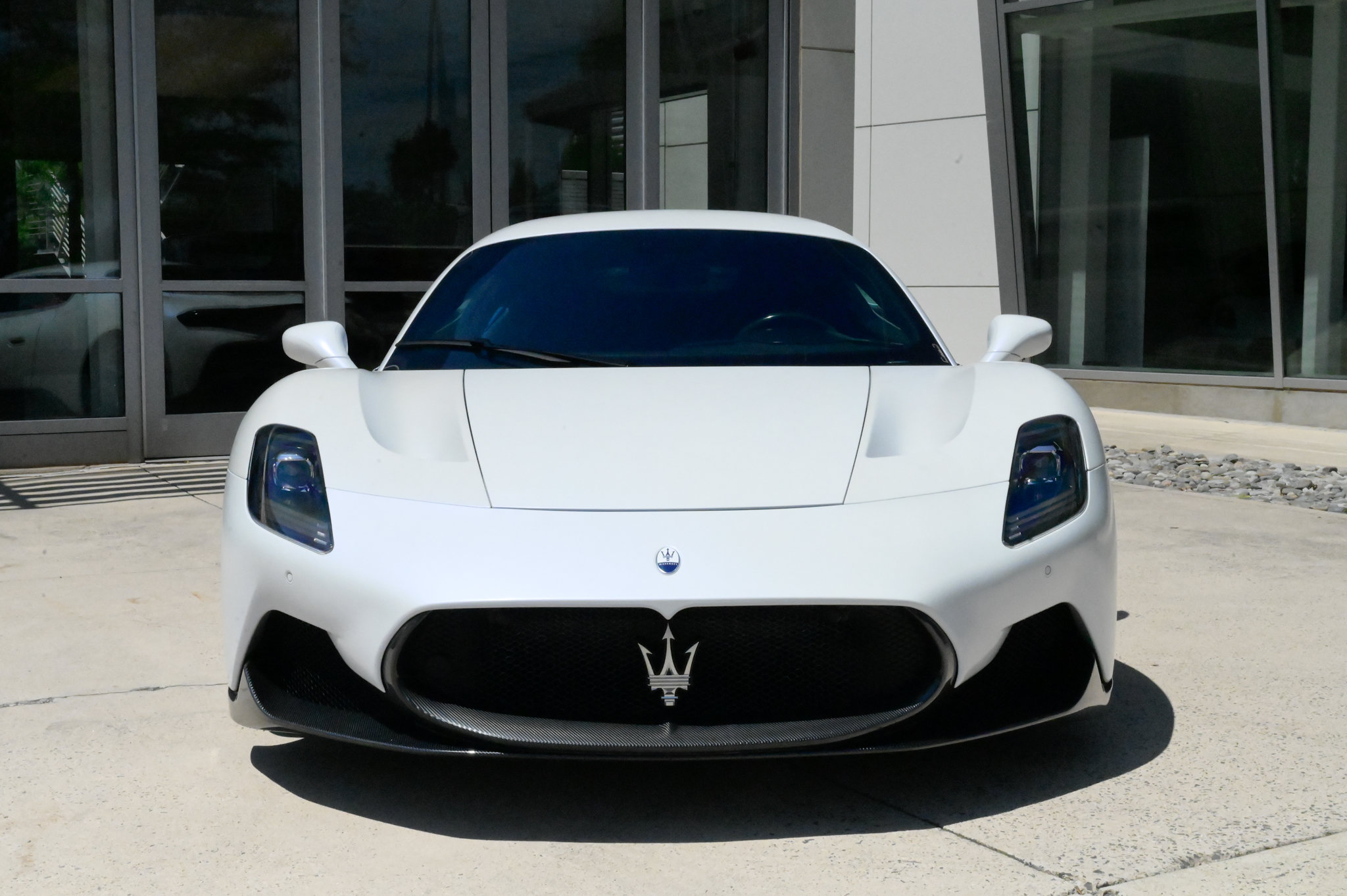 Used 2022 Maserati MC20 Coupe RWD image 2