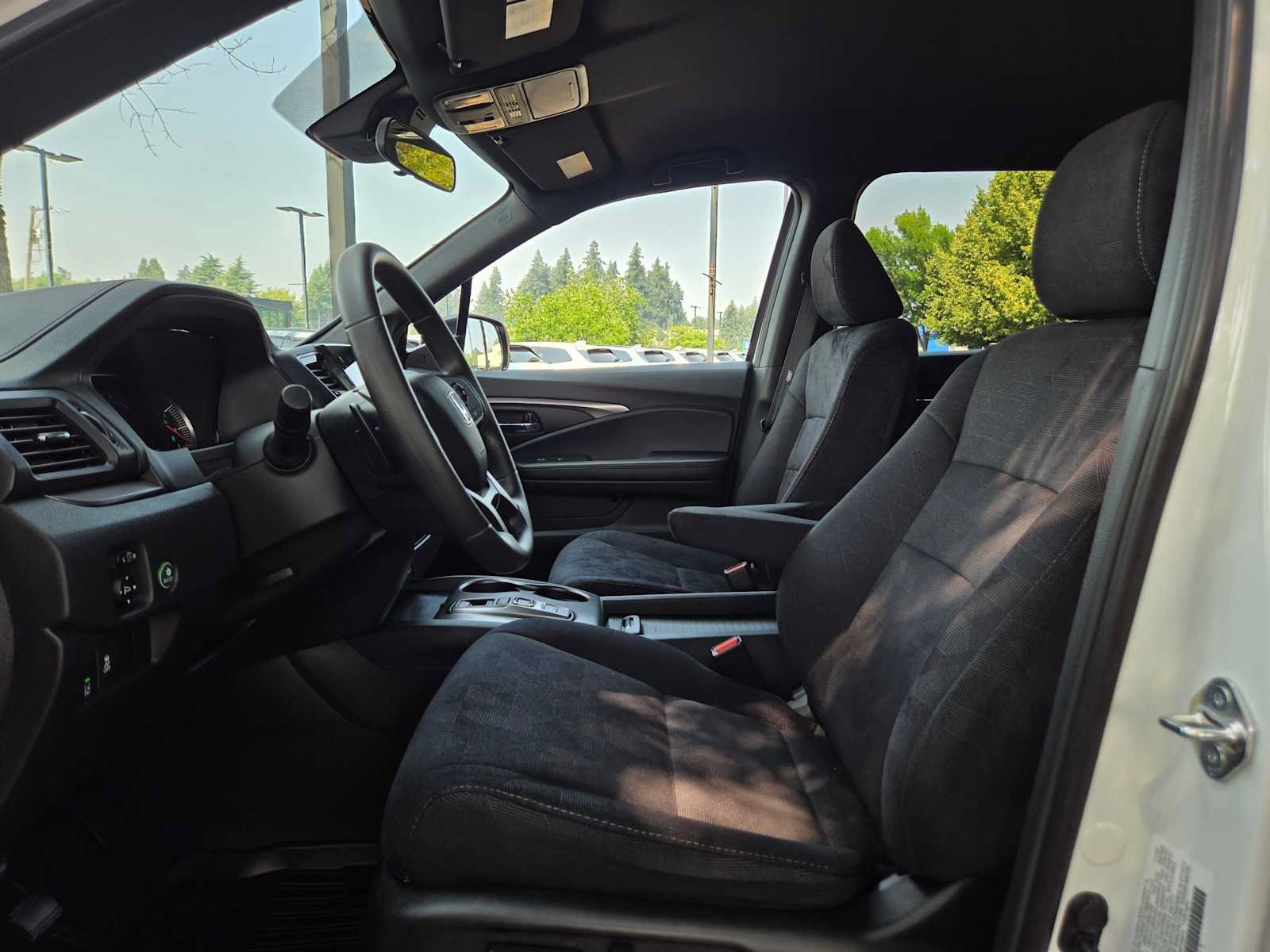 Used 2022 Honda Pilot Sport image 21