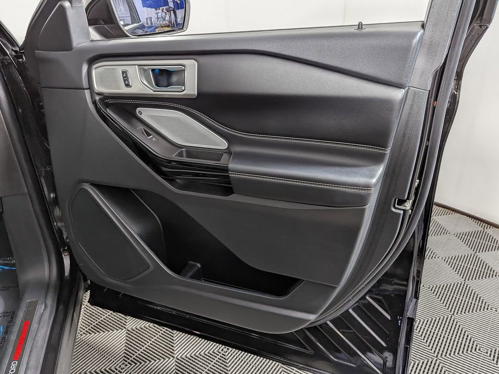 Used 2022 Ford Explorer ST w/ Equipment Group 401A image 33