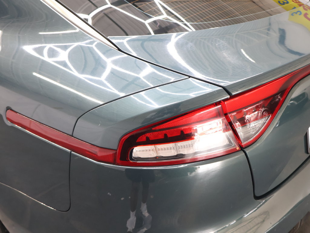 Used 2022 Kia Stinger GT1 RWD image 31