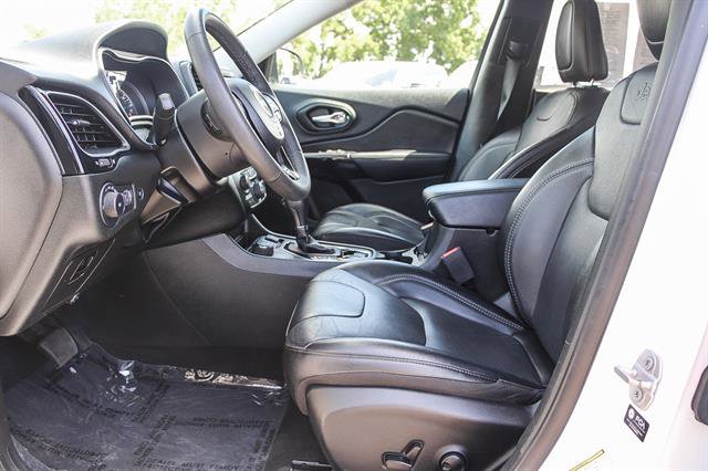 Used 2023 Jeep Cherokee Altitude Lux image 17