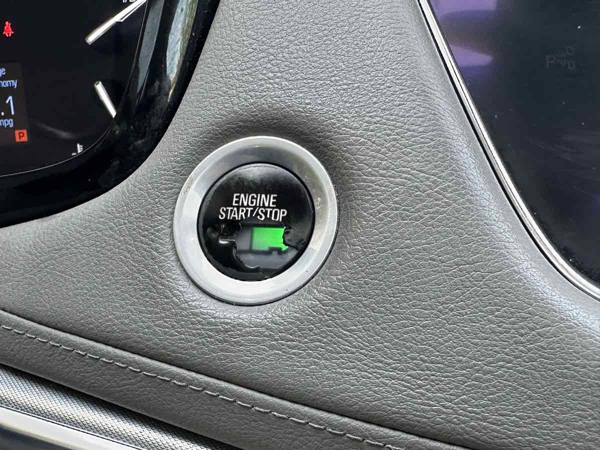 Used 2017 Cadillac XT5 Luxury w/ Driver Awareness Package image 35