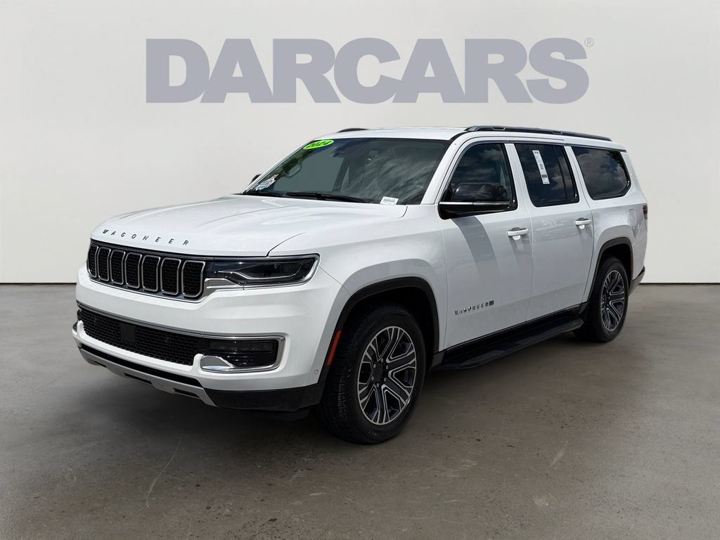 Used 2024 Jeep Wagoneer L Series II w/ Flexible Seating Group AWD/4WD image 3