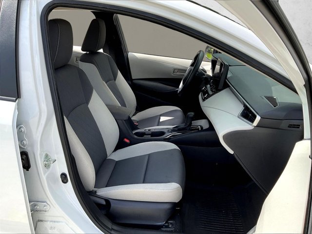 Used 2023 Toyota Corolla LE FWD image 9
