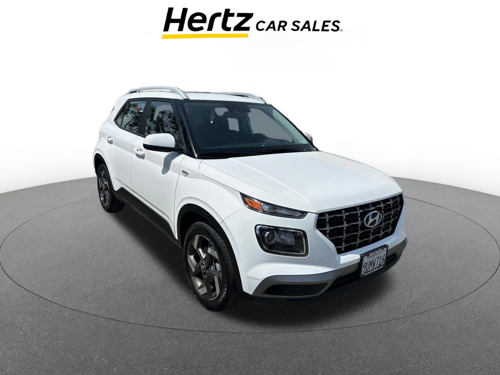 Used 2025 Hyundai Venue SEL image 1