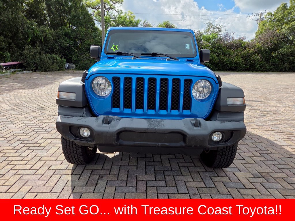 Used 2022 Jeep Wrangler Sport AWD/4WD image 3