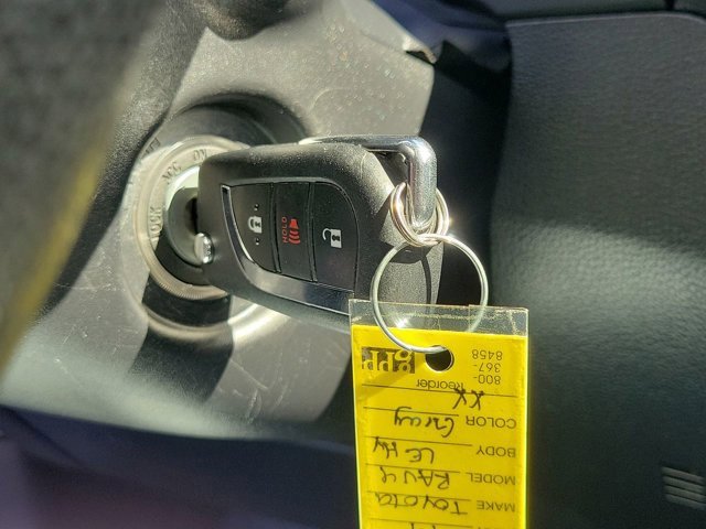 Used 2019 Toyota RAV4 LE image 33