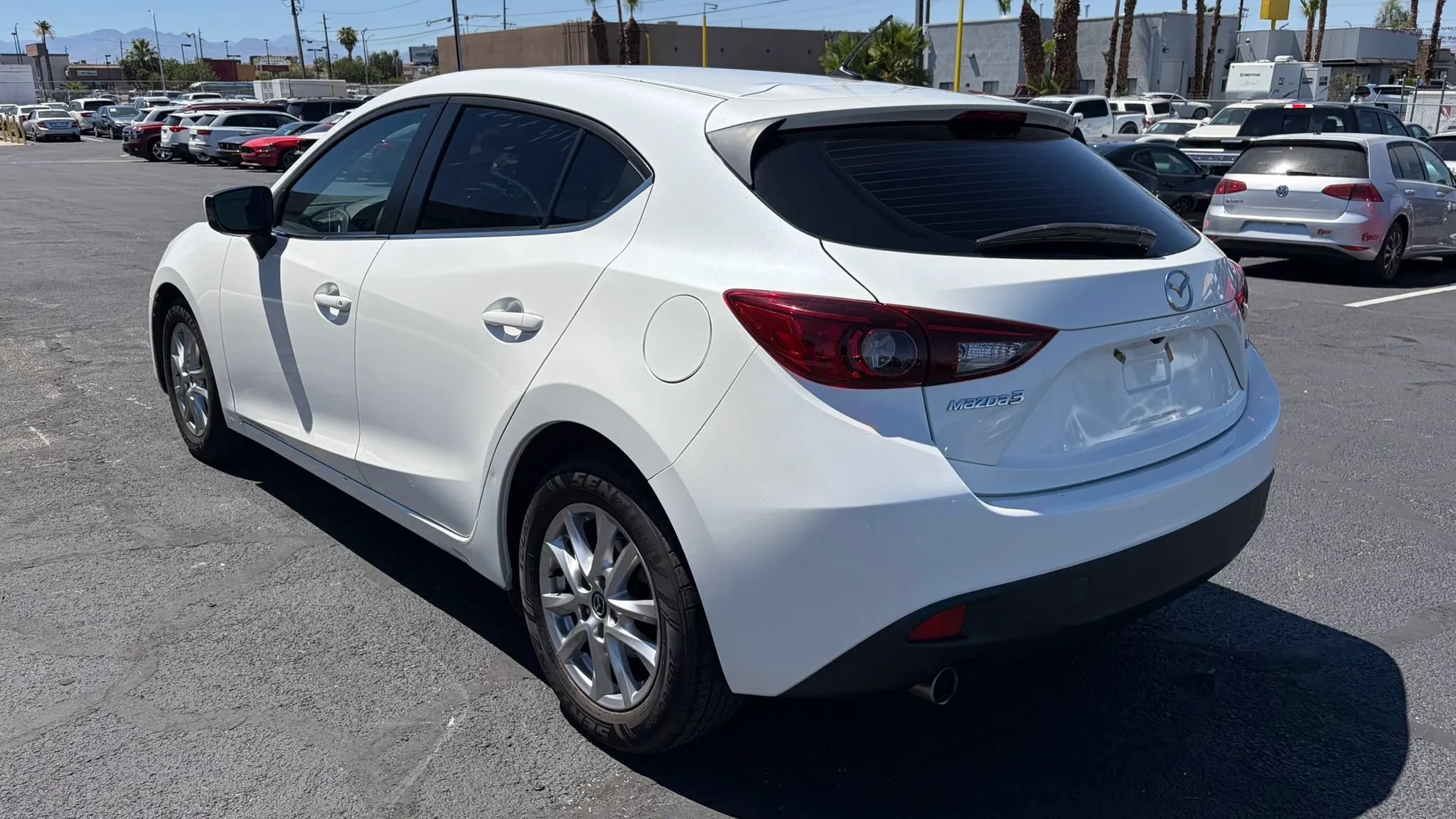 Used 2016 MAZDA MAZDA3 i Sport w/ Preferred Equipment Package FWD image 3