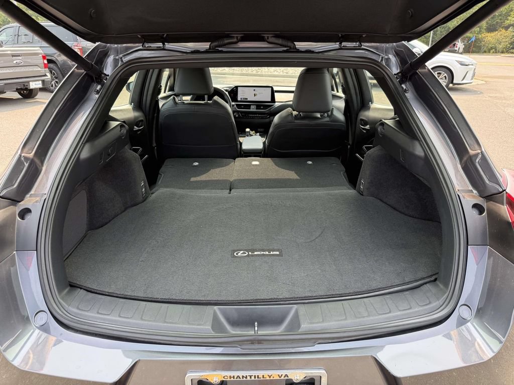 Used 2025 Lexus UX 300h AWD w/ Accessory Package (Z1) image 29