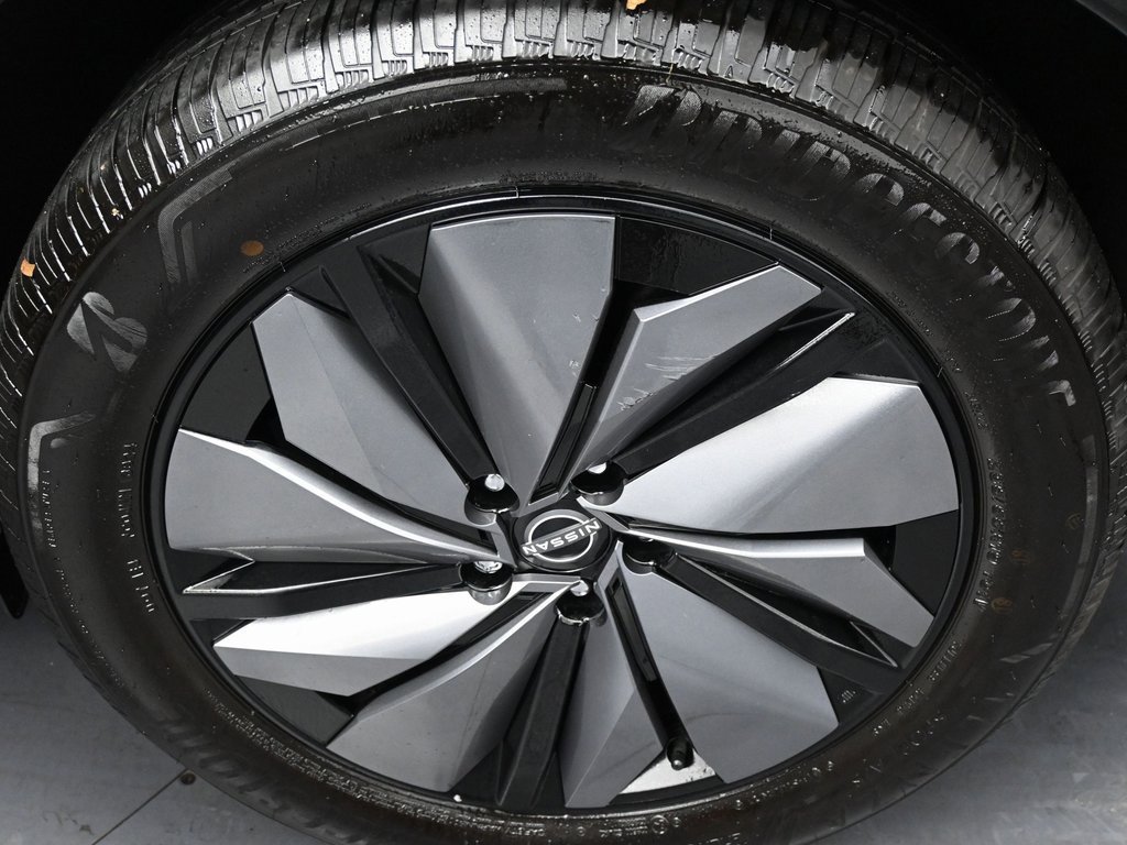 Used 2023 Nissan Ariya EMPOWER+ image 42