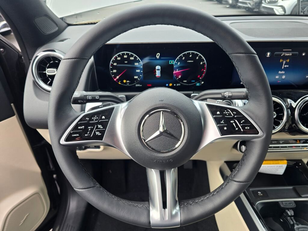 New 2026 Mercedes-Benz GLB 250 4MATIC image 14