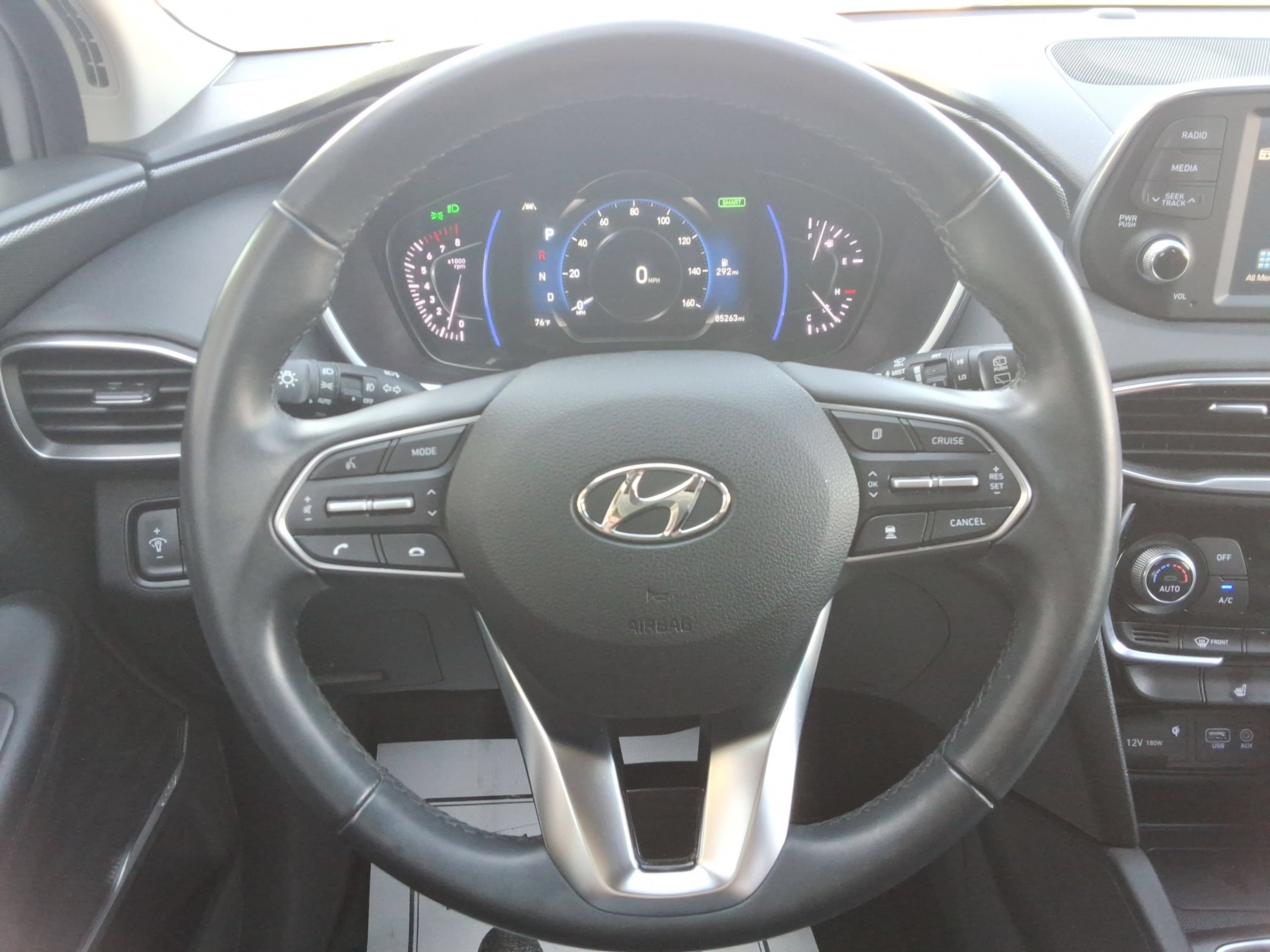 Used 2020 Hyundai Santa Fe SEL w/ Convenience Package AWD/4WD image 4