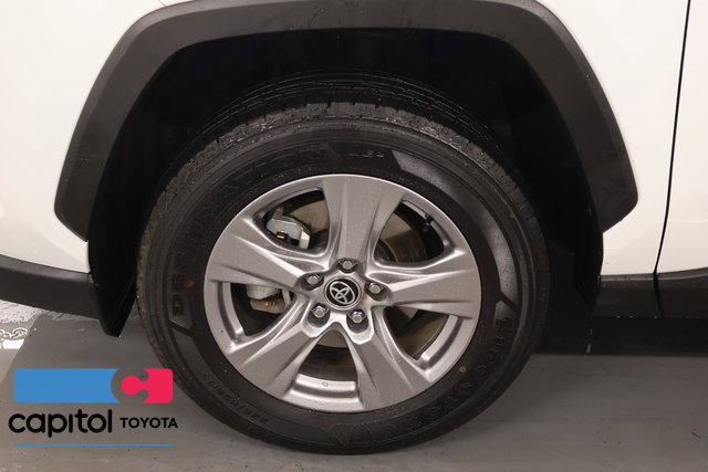 Certified 2024 Toyota RAV4 LE AWD/4WD image 8