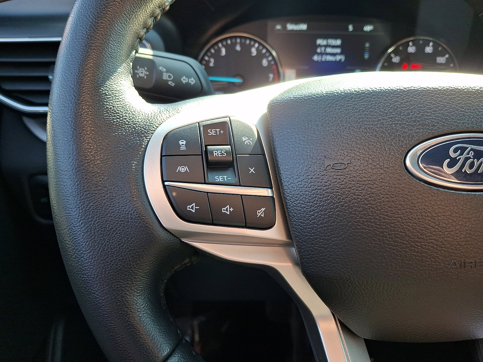 Certified 2023 Ford Explorer XLT w/ Equipment Group 202A AWD/4WD image 22