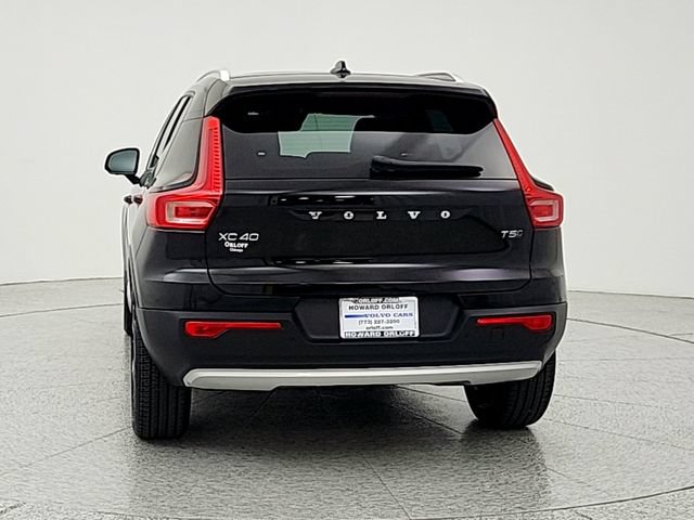 Used 2020 Volvo XC40 T5 Momentum w/ Protection Package AWD/4WD image 6