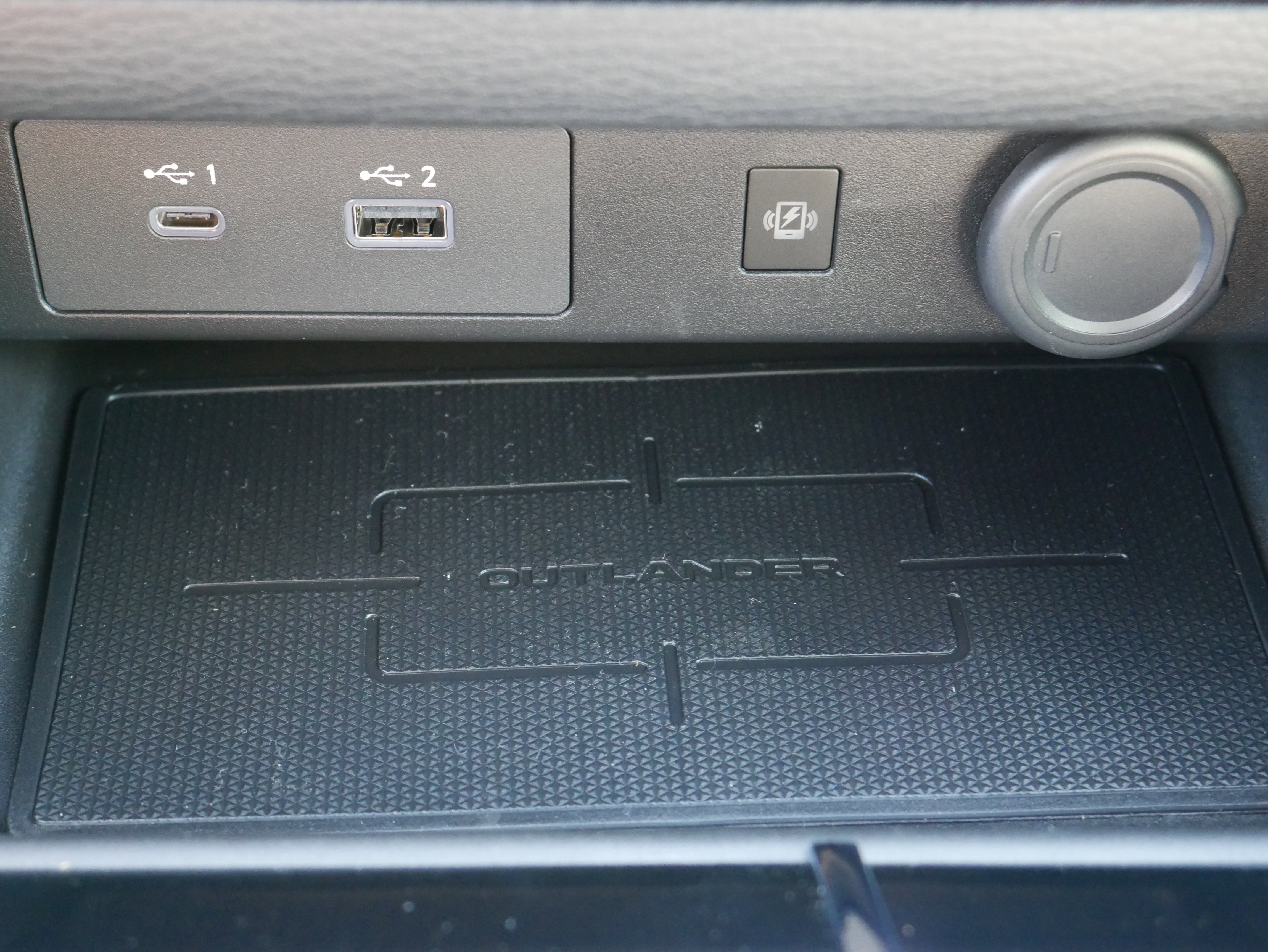 New 2025 Mitsubishi Outlander 4WD Plug-In Hybrid image 21