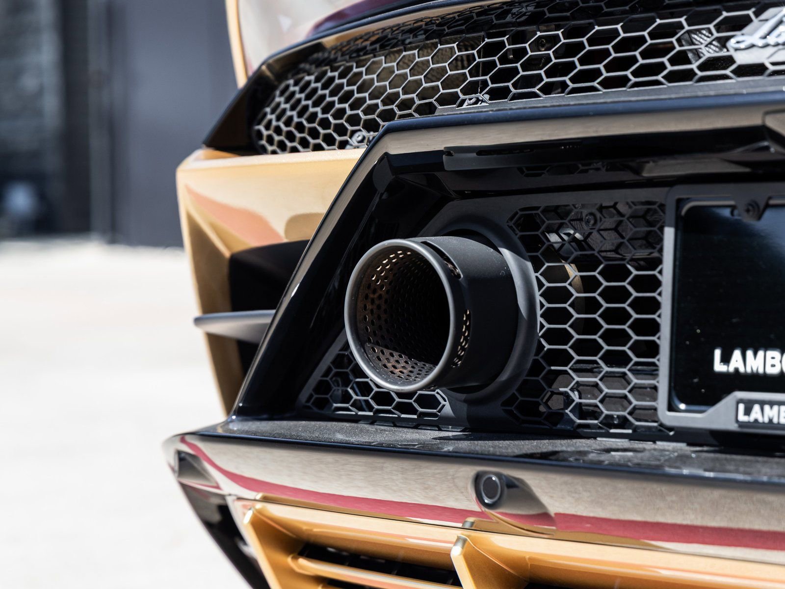 Used 2020 Lamborghini Huracan EVO image 13