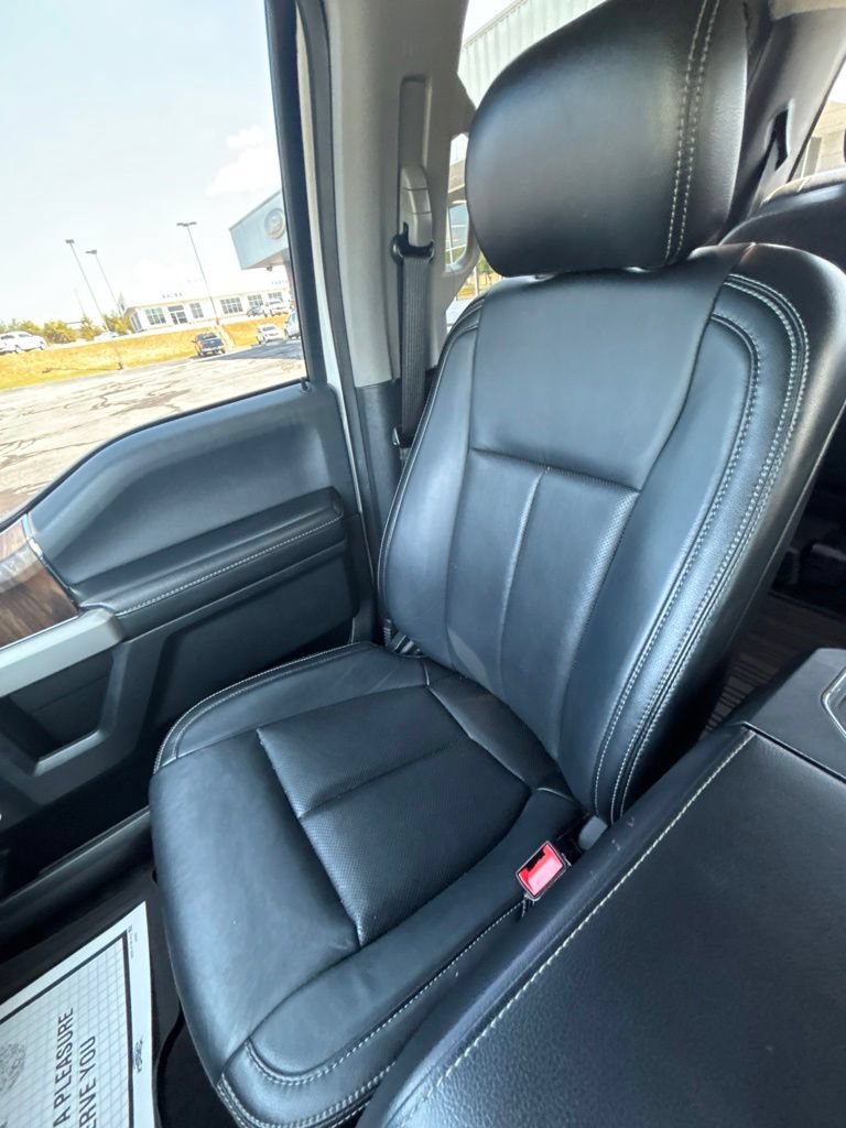 Used 2019 Ford F150 Lariat w/ Equipment Group 502A Luxury AWD/4WD image 16