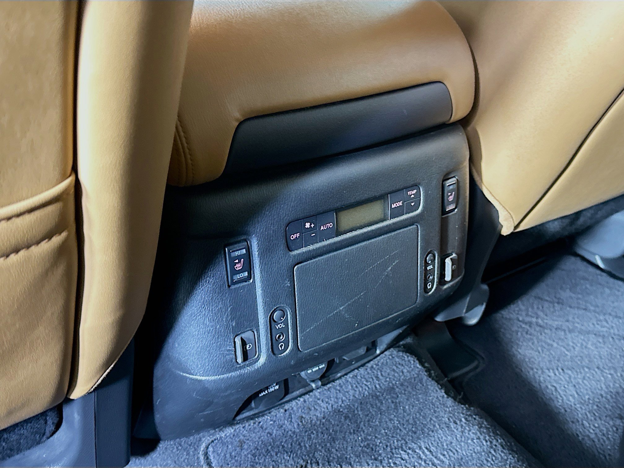 Used 2018 Nissan Armada Platinum w/ Captain Seat Package image 28