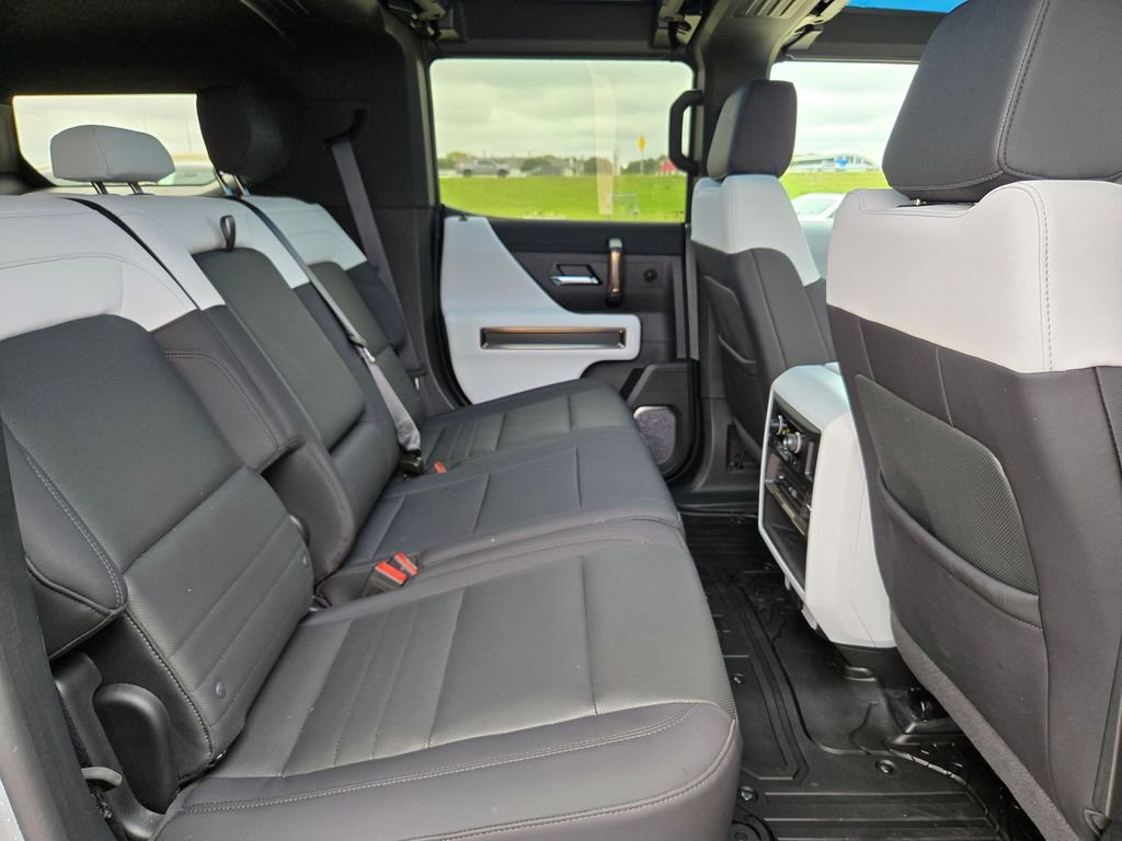 Used 2025 GMC Hummer EV 3X image 30