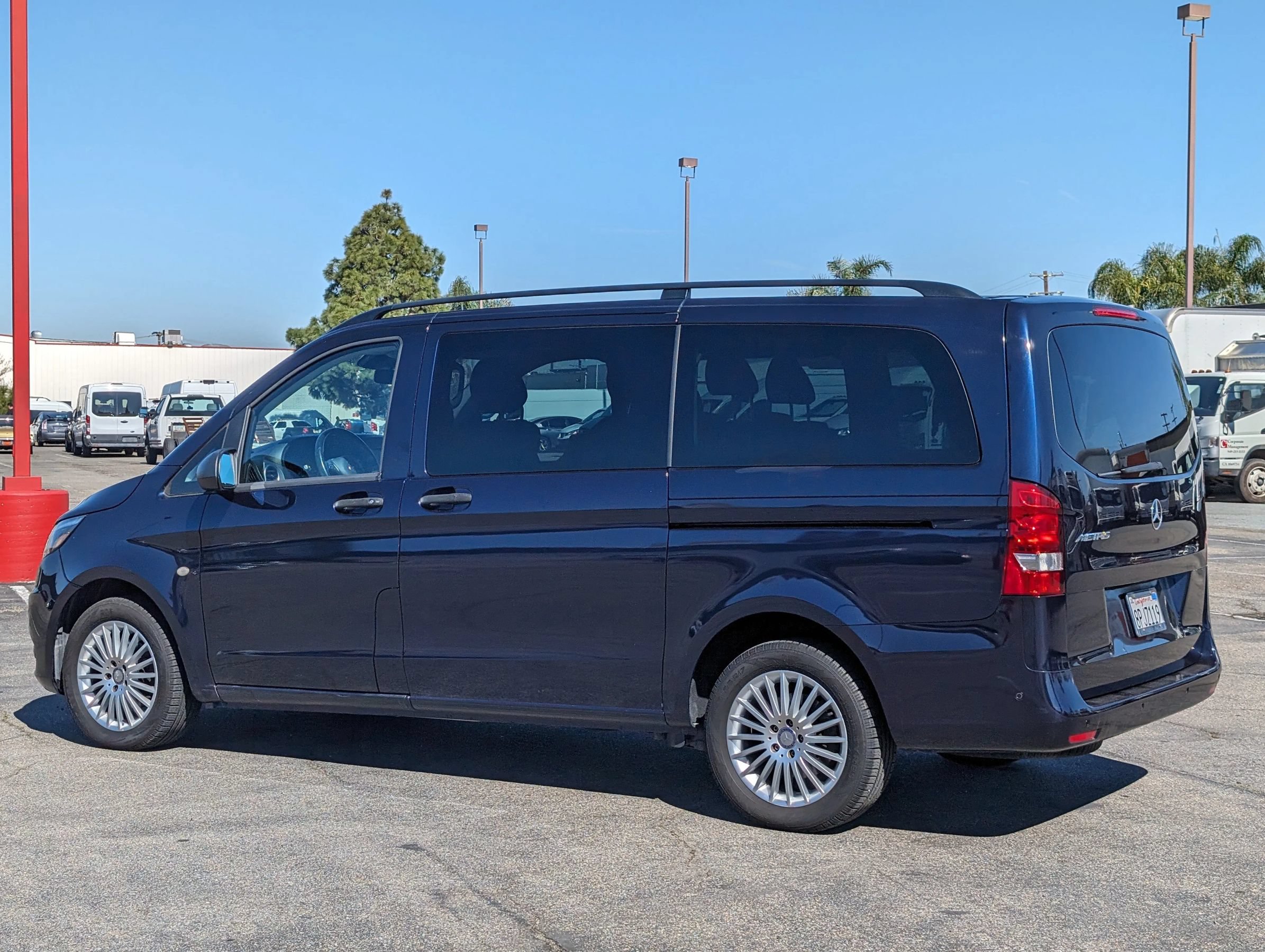 Used 2017 Mercedes-Benz Metris Passenger image 6