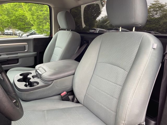 Used 2015 RAM 1500 Express RWD image 19