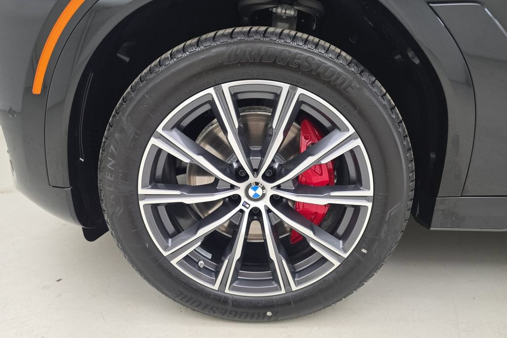 New 2027 BMW X6 xDrive40i w/ Executive Package AWD/4WD image 12