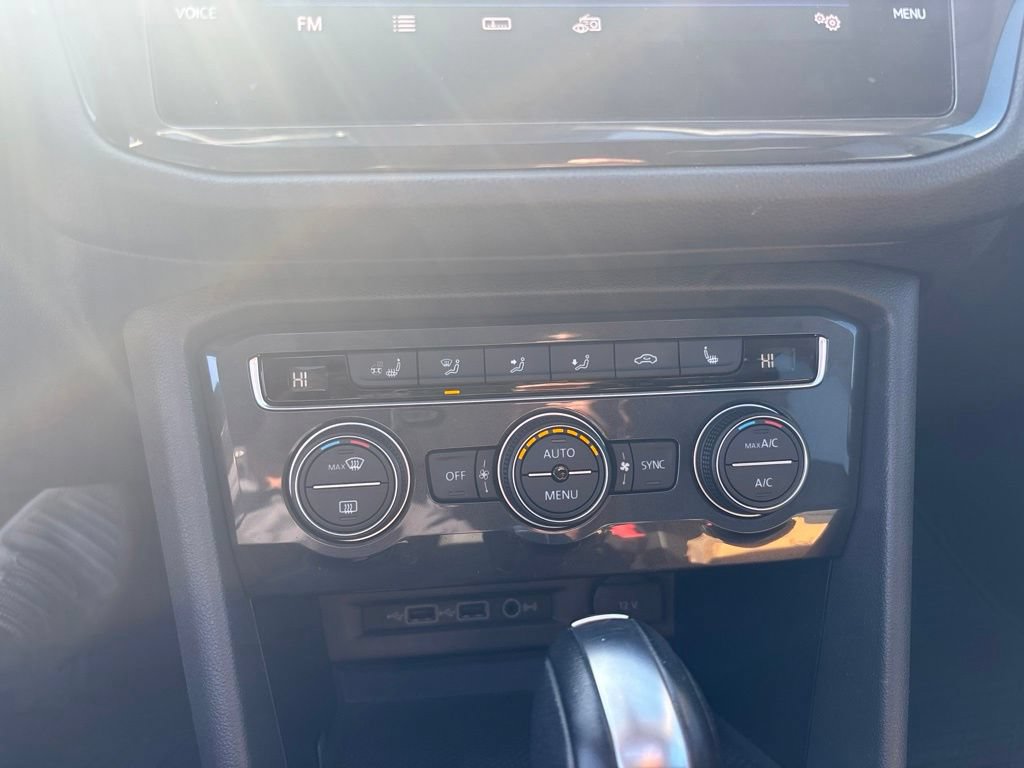 Used 2019 Volkswagen Tiguan SEL Premium AWD/4WD image 15