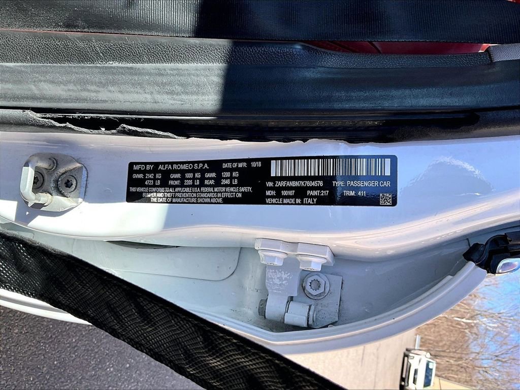 Used 2019 Alfa Romeo Giulia Ti image 31