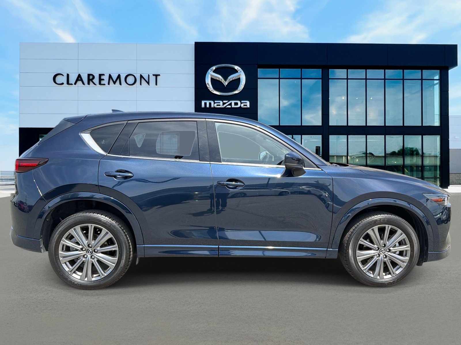 Certified 2025 MAZDA CX-5 Signature AWD/4WD image 4