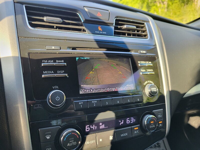 Used 2014 Nissan Altima 2.5 SV FWD image 15