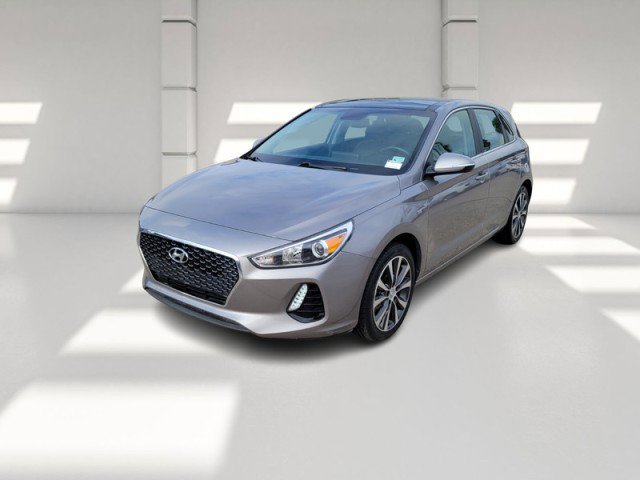 Used 2020 Hyundai Elantra GT w/ Style Package 02