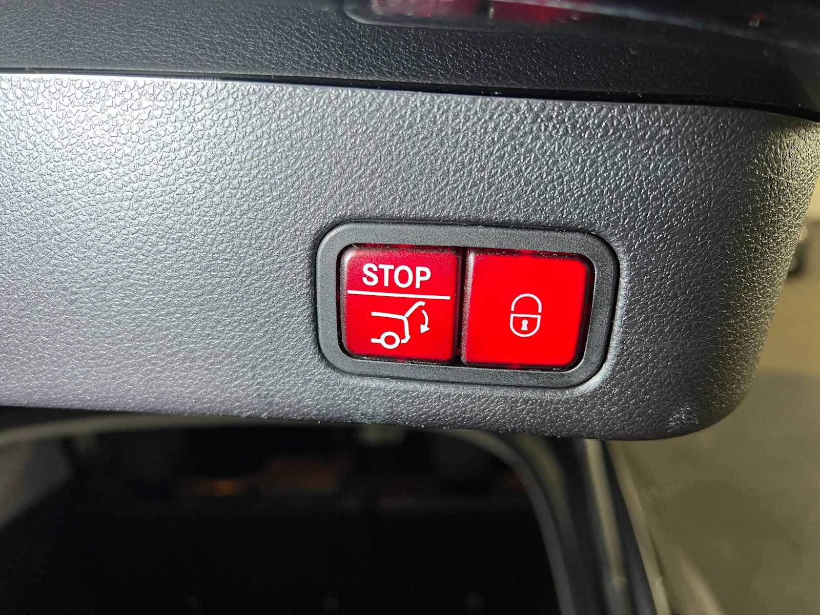 Used 2013 Mercedes-Benz ML 350 BlueTEC 4MATIC image 17