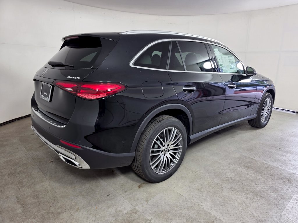 New 2027 Mercedes-Benz GLC 300 4MATIC image 4