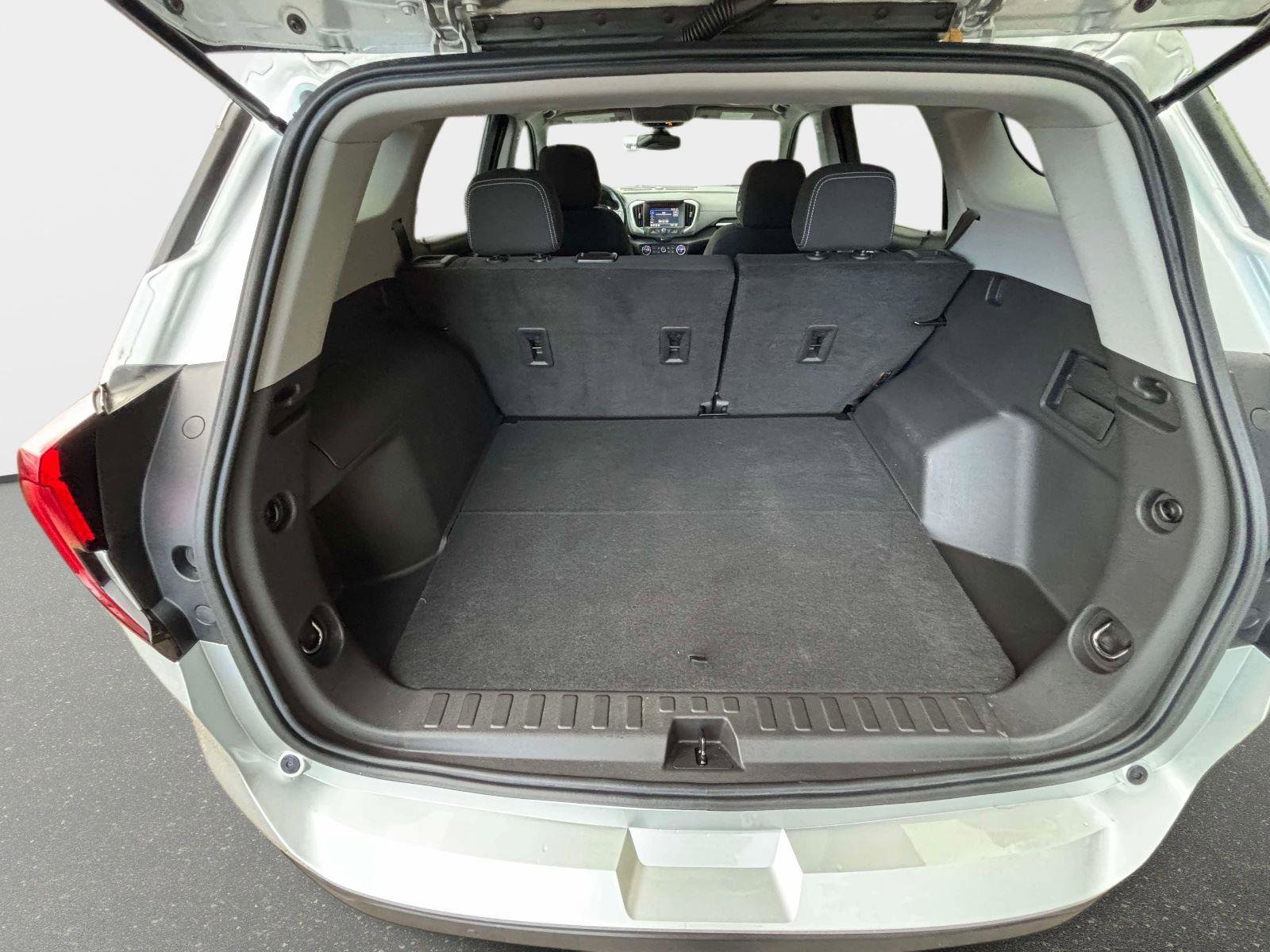 Used 2022 GMC Terrain SLE w/ Driver Convenience Package image 27