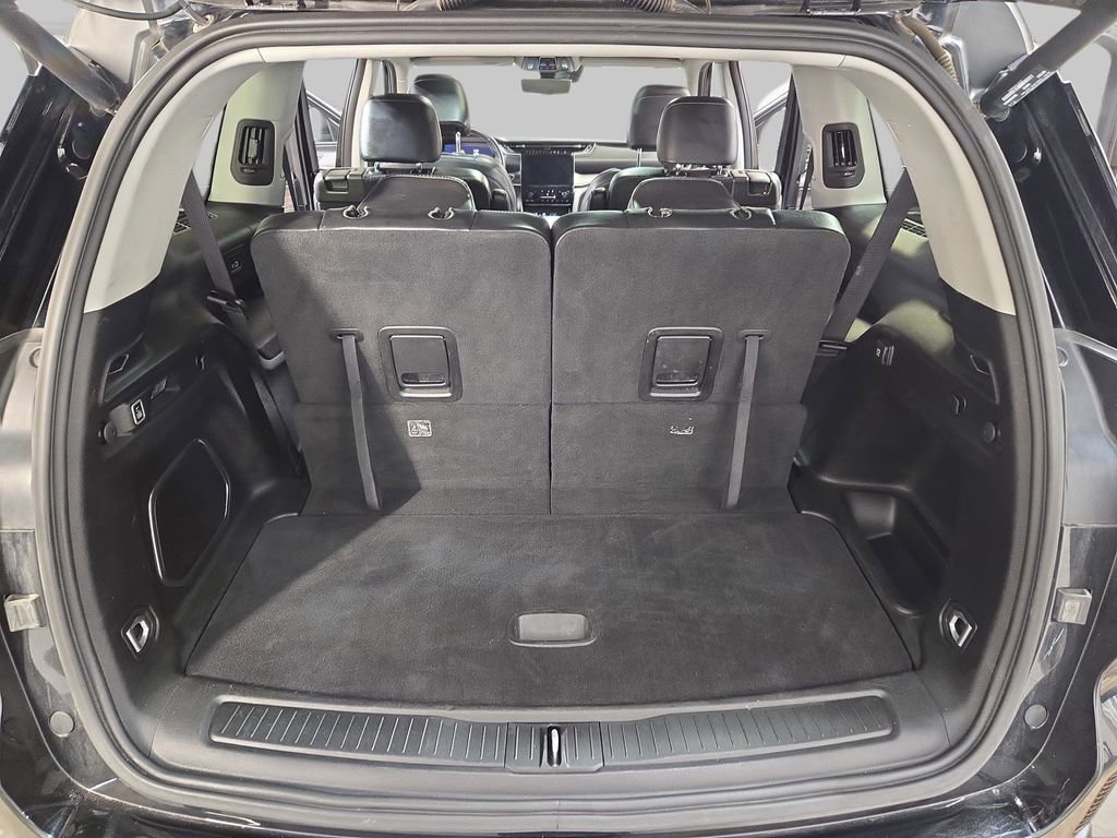 Used 2022 Jeep Grand Cherokee L Limited w/ Luxury Tech Group II AWD/4WD image 16